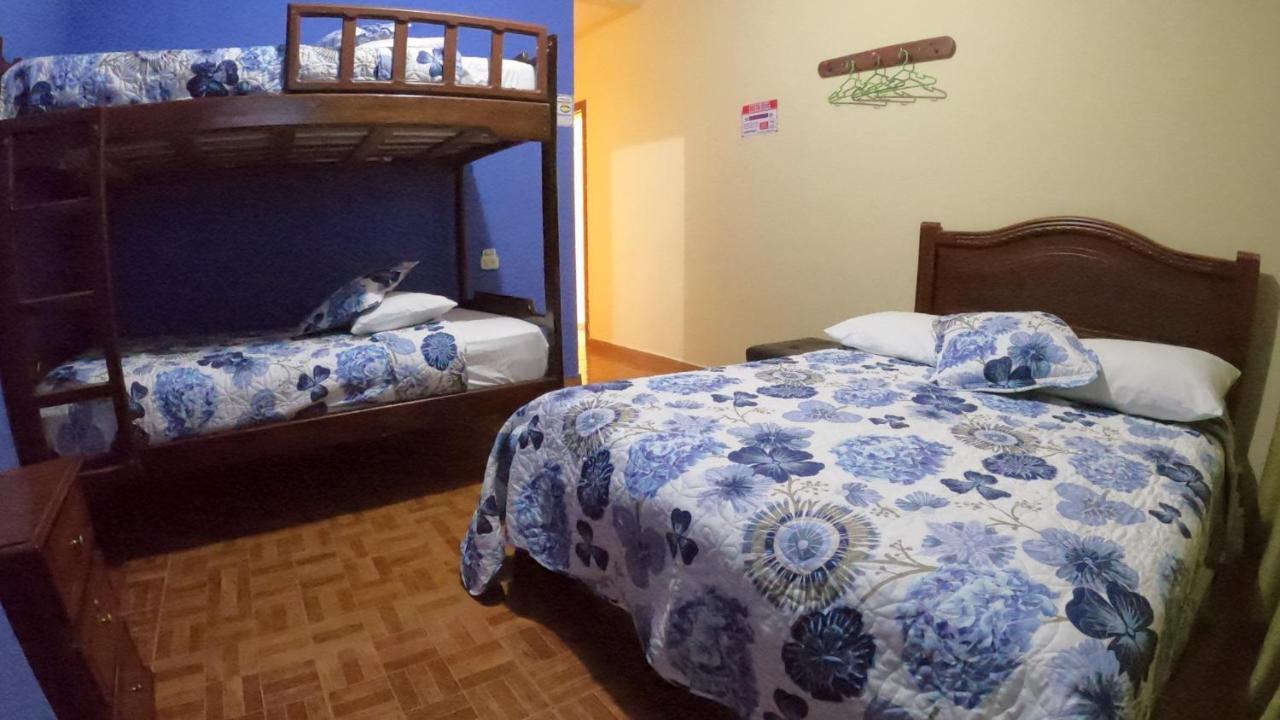 Hostal Casa Montoya Baños Exterior foto